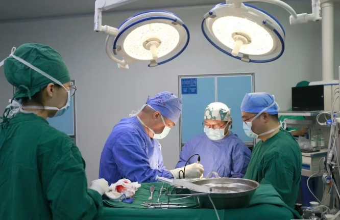 著力打造臨床重點(diǎn)專科 推動醫(yī)療高質(zhì)量發(fā)展系列--揭西縣人民醫(yī)院神經(jīng)外科.docx_1